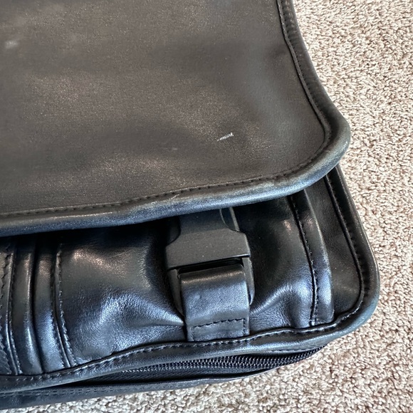 Tumi black leather briefcase - Picture 6 of 9